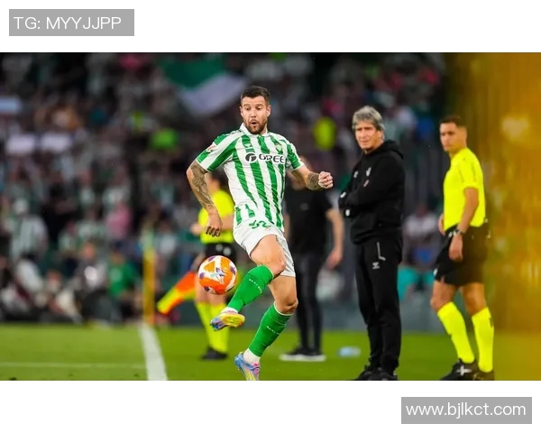 西甲积分榜排名出炉，马德里双雄紧咬巴萨